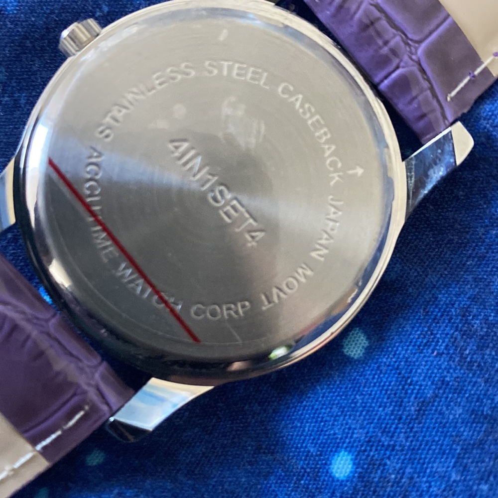 Novelle purple watch - Picture 10 of 12